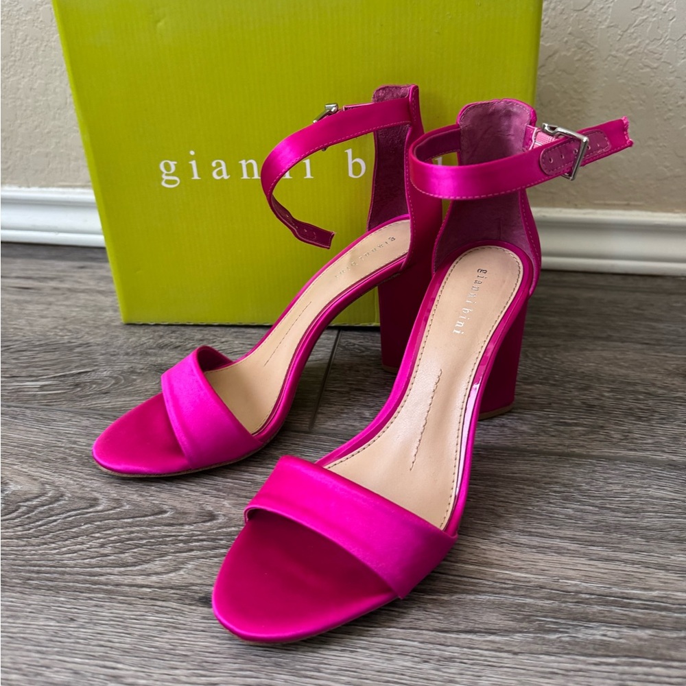 Gianni Bini Fuchsia Block Heel Sandals